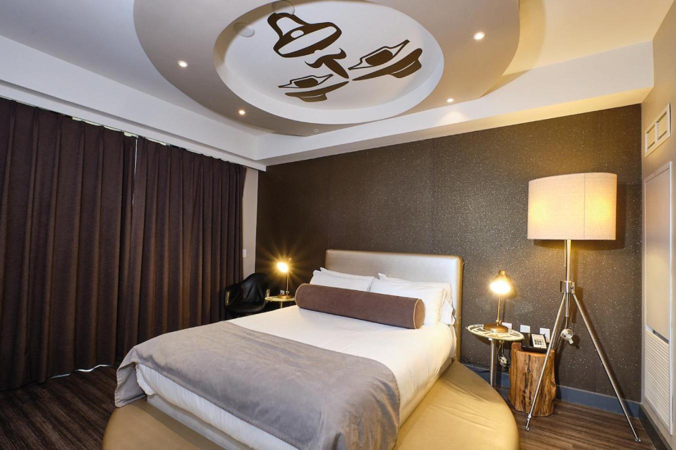 Skwachays Lodge فانكوفر الغرفة الصورة